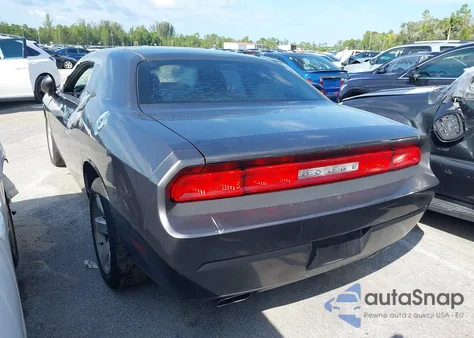 2013 Dodge Challenger Sxt из США, поврежденный, VIN 2C3CDYAG7DH646024